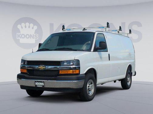 2025 Chevrolet Express 2500 RWD 2500 Regular Wheelbase WT