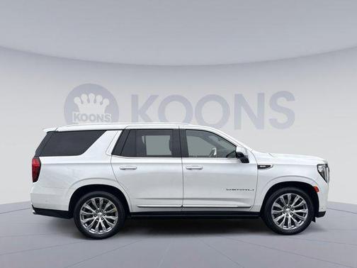 White Frost Tricoat 2023 GMC Yukon Denali