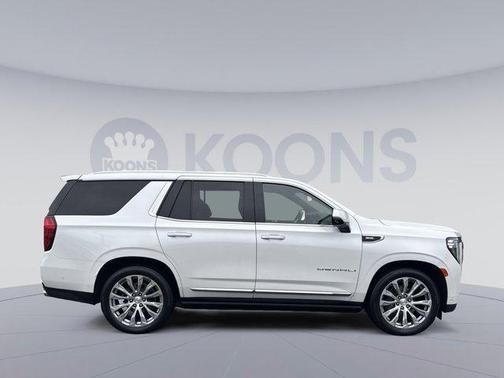 White Frost Tricoat 2023 GMC Yukon Denali