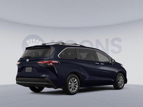 2021 Toyota Sienna XLE 8 Passenger