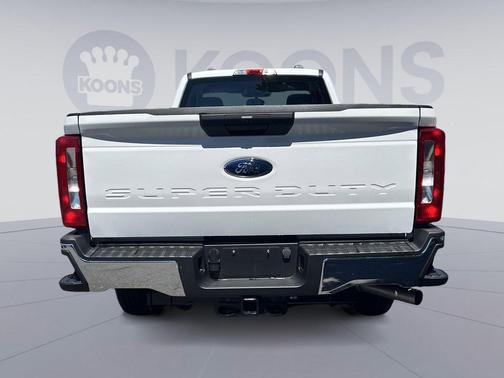 OXFORD WHITE 2023 Ford F-250 XL