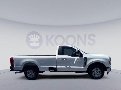 OXFORD WHITE 2023 Ford F-250 XL