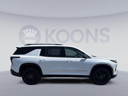 2025 Chevrolet Traverse RS