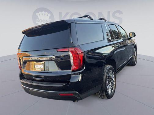 2023 GMC Yukon XL Denali Ultimate