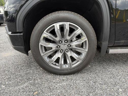 Onyx Black 2026 GMC Sierra 1500 Denali
