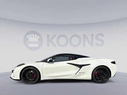 Arctic White 2026 Chevrolet Corvette Z06