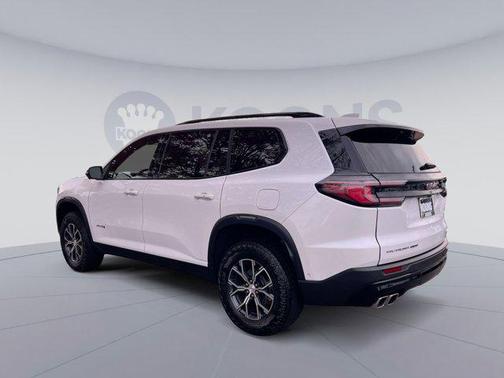 2024 GMC Acadia AWD AT4