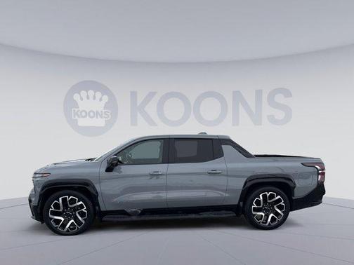 2025 Chevrolet Silverado EV RST