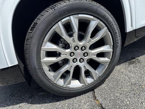 Glacier White Tricoat 2026 GMC Acadia Denali