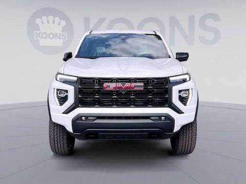 2025 GMC Canyon Elevation