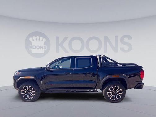 2025 GMC Canyon Base