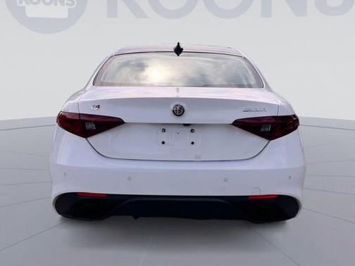 2022 Alfa Romeo Giulia Veloce