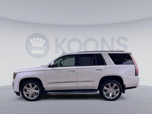 2017 Cadillac Escalade Luxury