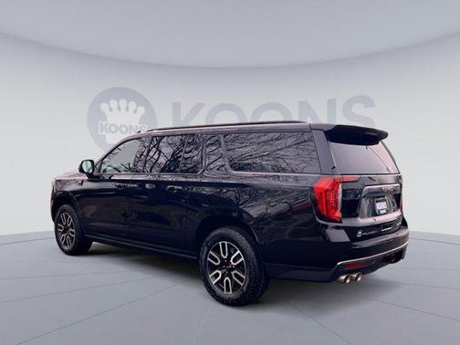 2023 GMC Yukon XL 4WD AT4