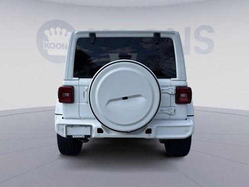 Bright White Clearcoat 2022 Jeep Wrangler Unlimited High Altitude 4x4