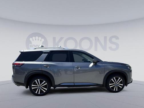 Gun Metallic 2025 Nissan Pathfinder Platinum 4WD