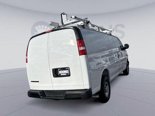 2025 Chevrolet Express 2500 RWD 2500 Extended Wheelbase WT