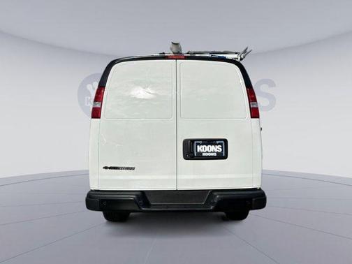 2025 Chevrolet Express 2500 RWD 2500 Extended Wheelbase WT