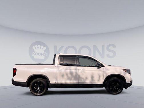 2022 Honda Ridgeline Black
