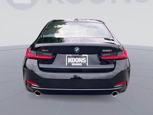 2025 BMW 330 i xDrive