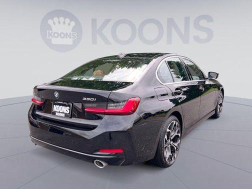 2025 BMW 330 i xDrive