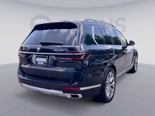 2025 BMW X7 xDrive40i