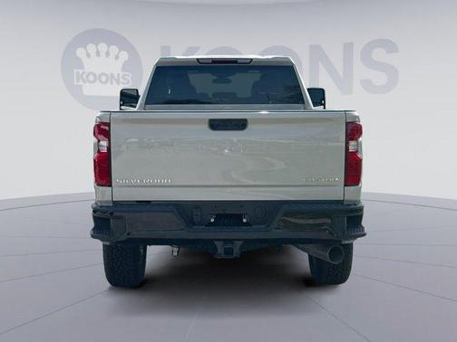 White Sands 2026 Chevrolet Silverado 2500 Custom