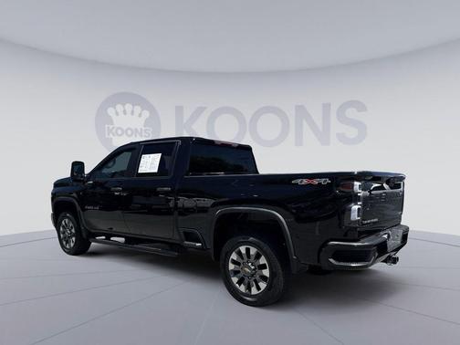 Black 2023 Chevrolet Silverado 2500 Custom