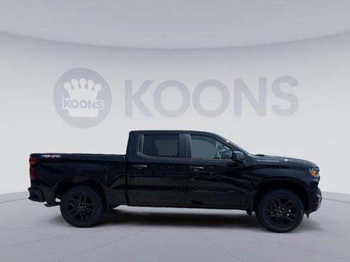 2025 Chevrolet Silverado 1500 Custom