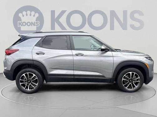 Sterling Gray Metallic 2025 Chevrolet Trailblazer LT
