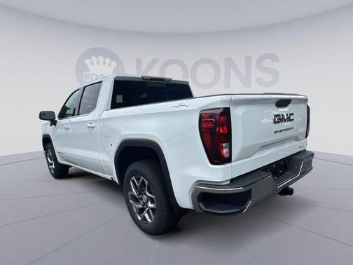 Summit White 2026 GMC Sierra 1500 SLE