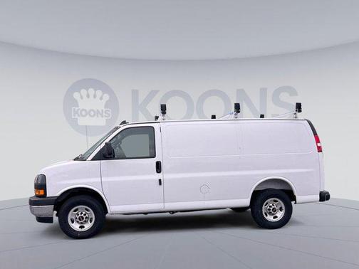2025 GMC Savana 2500 Work Van