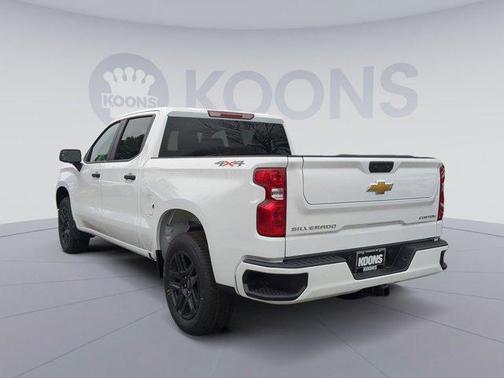 2025 Chevrolet Silverado 1500 Custom