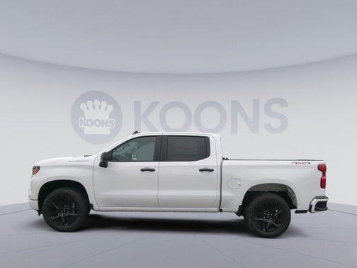 2025 Chevrolet Silverado 1500 Custom