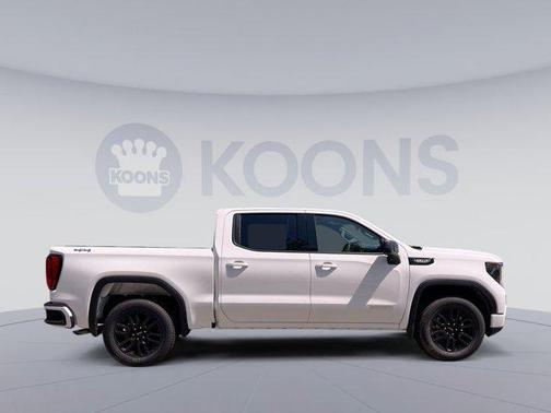 2025 GMC Sierra 1500 Elevation