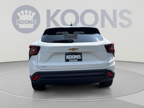 Summit White 2026 Chevrolet Trax LS