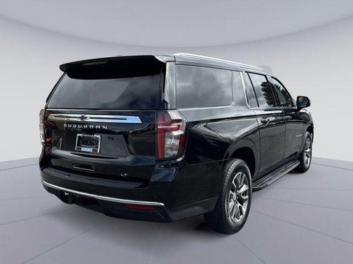 Black 2023 Chevrolet Suburban LT