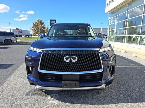 2025 INFINITI QX80 SENSORY