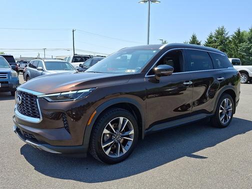2022 INFINITI QX60 LUXE