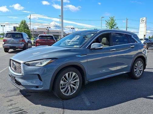 2023 INFINITI QX50 LUXE