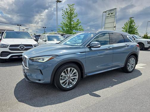 2023 INFINITI QX50 LUXE