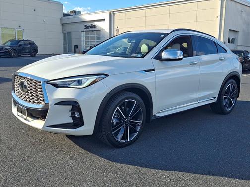 2022 INFINITI QX55 LUXE