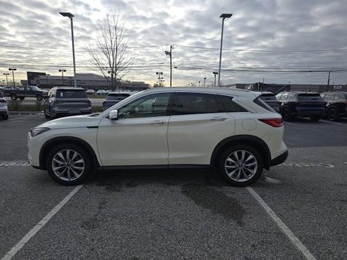 2022 INFINITI QX50 LUXE