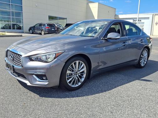 2022 INFINITI Q50 LUXE
