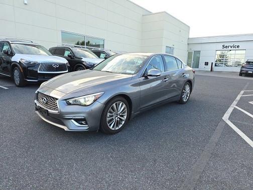 2022 INFINITI Q50 LUXE