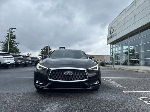 2022 INFINITI Q60 LUXE
