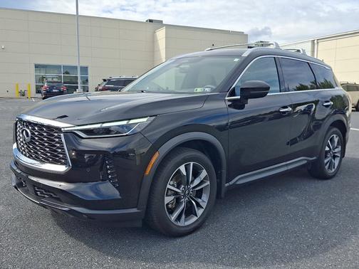 2025 INFINITI QX60 LUXE