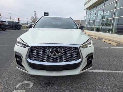 2023 INFINITI QX55 LUXE