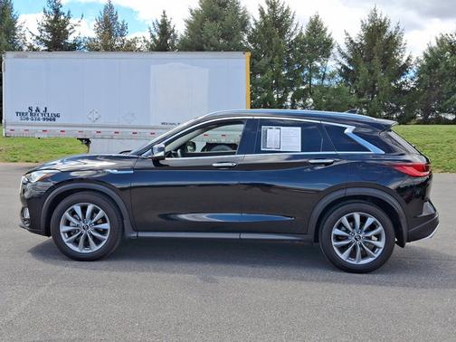 2022 INFINITI QX50 LUXE