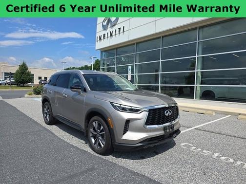 2023 INFINITI QX60 LUXE